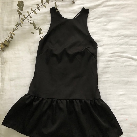 H&M Dresses & Skirts - NWT H&M peplum dress